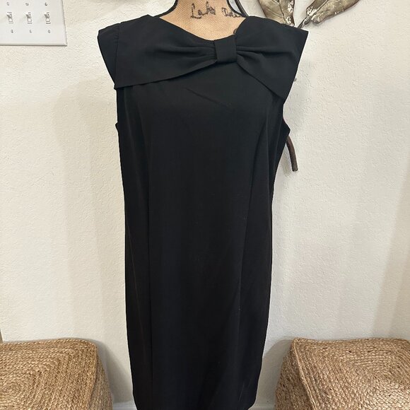 Aa Studio Dresses & Skirts - AA Studio Black Sleeveless Shift Dress with Statement Bow – Size 14